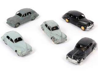 Lot 260 - DINKY TOYS (FRANCE) (5)
