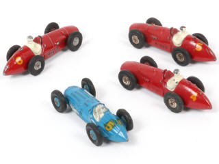Lot 247 - DINKY TOYS (FRANCE) (4)