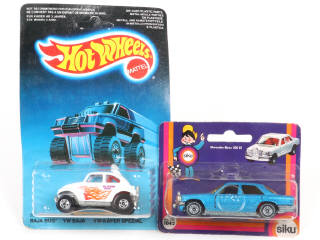 Lot 37 - DIVERS (4)