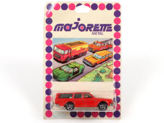 Lot 136 - MAJORETTE (FRANCE) (1)