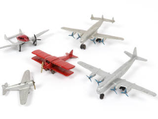 Lot 60 - TOOTSIETOY (USA) (5)