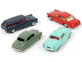 Lot 245 - DINKY TOYS (FRANCE) (4)