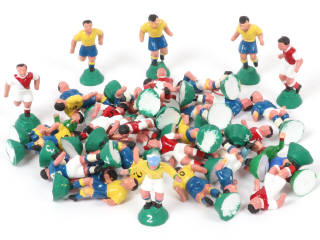 Lot 11 - DIVERS (47)