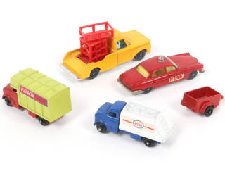 Lot 224 - DIVERS (5)