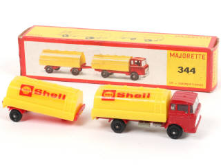 Lot 28 - MAJORETTE (FRANCE) (1)