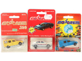 Lot 45 - MAJORETTE (FRANCE) (3)