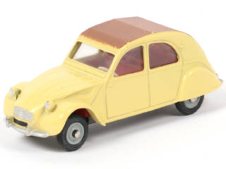 Lot 150 - DINKY TOYS (FRANCE) (1)