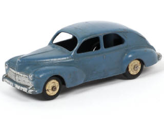 Lot 145 - DINKY TOYS (FRANCE) (1)