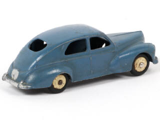 Lot 145 - DINKY TOYS (FRANCE) (1)