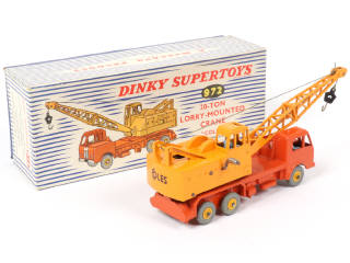 Lot 112 - DINKY TOYS (GB) (1)