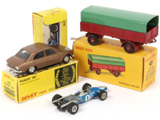 Lot 218 - DINKY TOYS (FRANCE) (3)