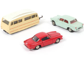 Lot 217 - DINKY TOYS (FRANCE) (3)