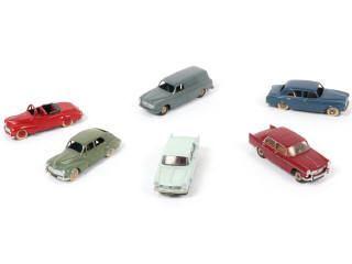 Lot 236 - DINKY TOYS (FRANCE) (6)