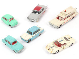 Lot 134 - DINKY TOYS (GB) (6)