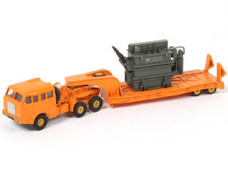 Lot 161 - DINKY TOYS (FRANCE) (1)
