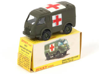 Lot 179 - DINKY TOYS (FRANCE) (1)