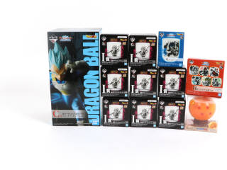 Lot 62 - DIVERS (12)