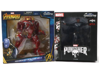 Lot 210 - DIAMOND SELECT TOYS (USA) (2)