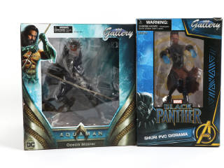 Lot 205 - DIAMOND SELECT TOYS (USA) (2)