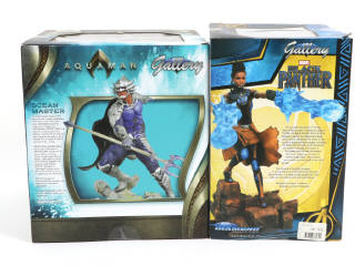 Lot 205 - DIAMOND SELECT TOYS (USA) (2)