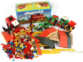 Lot 8 - PLAYMOBIL (ALLEMAGNE) (1)