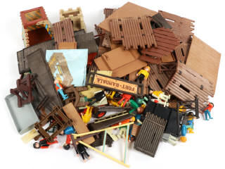Lot 269 - PLAYMOBIL (ALLEMAGNE) (1)