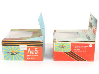 Lot 115 - DIVERS (URSS) (2)