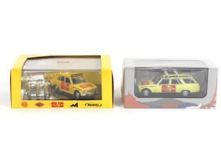 Lot 50 - DIVERS (2)