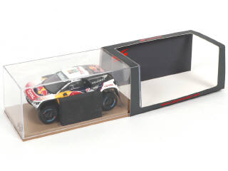 Lot 103 - SPARK (MACAU) (2)