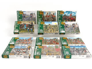Lot 16 - REVELL (ALLEMAGNE) (12)