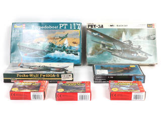 Lot 23 - DIVERS (7)