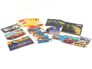 Lot 84 - DIVERS (33)