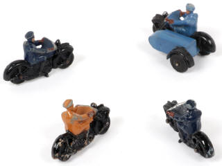 Lot 184 - DINKY TOYS (GB) (4)