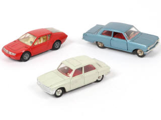 Lot 237 - DINKY TOYS (FRANCE) (3)