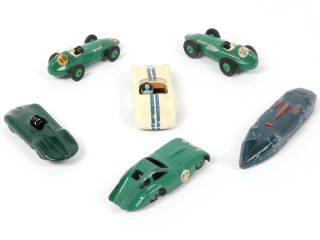 Lot 198 - DINKY TOYS (GB) (6)