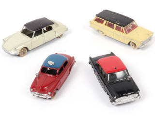 Lot 251 - DINKY TOYS (FRANCE) (4)