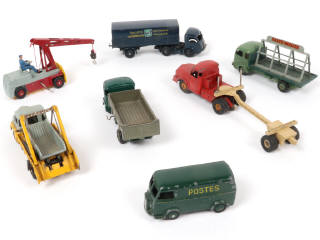 Lot 266 - DINKY TOYS (FRANCE) (7)