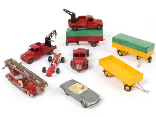 Lot 268 - DINKY TOYS (FRANCE) (9)