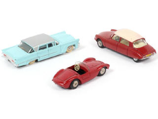 Lot 245 - DINKY TOYS (FRANCE) (3)