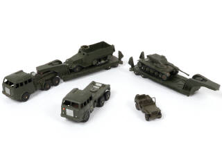 Lot 262 - DINKY TOYS (FRANCE) (6)