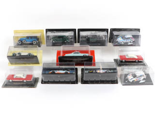 Lot 67 - DIVERS (11)