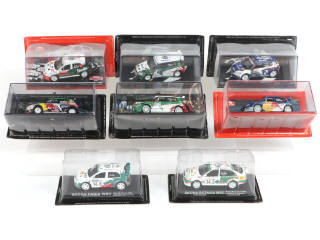 Lot 42 - DIVERS (8)