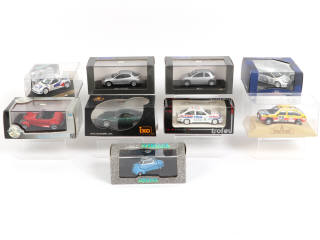 Lot 45 - DIVERS (9)