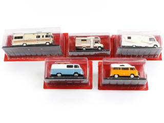 Lot 106 - HACHETTE EDITIONS (FRANCE) (5)