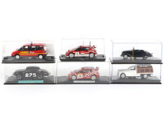 Lot 32 - DIVERS (6)