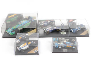 Lot 27 - DIVERS (5)