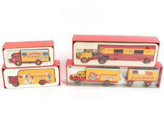 Lot 172 - CORGI TOYS (GB) (4)