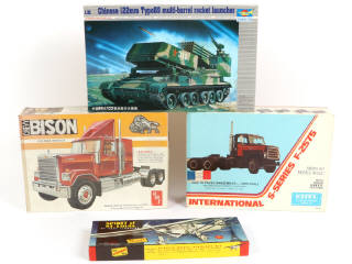 Lot 4 - DIVERS (4)