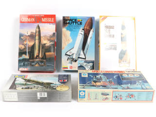Lot 7 - DIVERS (5)