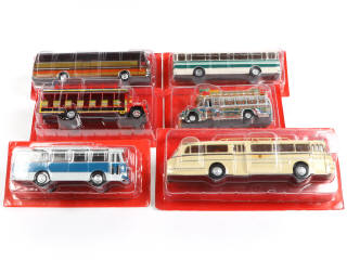 Lot 107 - HACHETTE EDITIONS (FRANCE) (6)